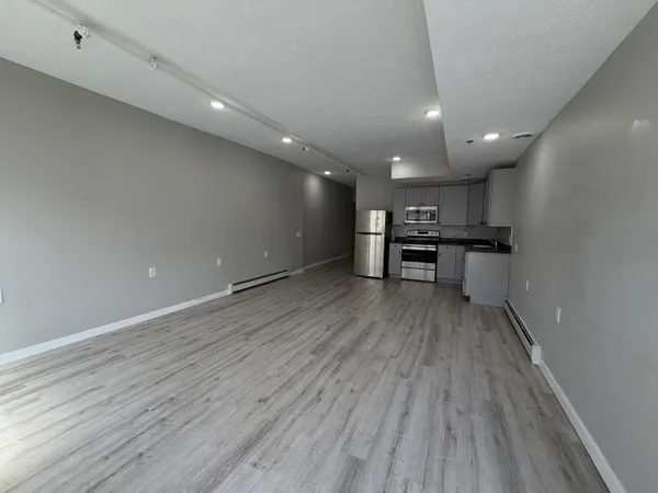 $1,800 | 138 Fulton Street East, Unit 2, Grand Rapids, MI 49503