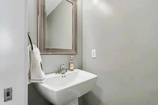 $395,000 | 50160 Willis Street, Paw Paw, MI 49079