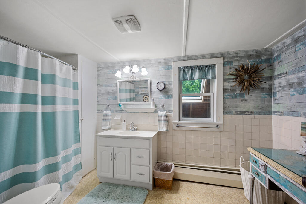 15 Cushman Road Winslow, ME 04901 - Photo 26 of 31 Upstairs full bath