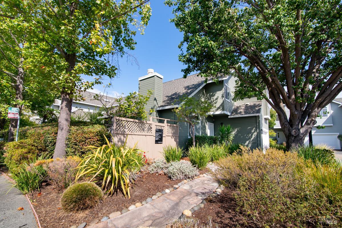 23 Baypoint Drive San Rafael, CA 94901 - Photo 36 of 40 a front view of a house with garden