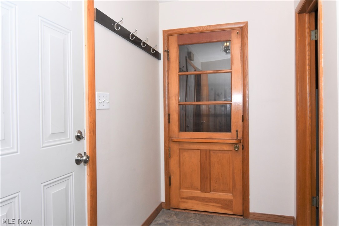 2979 Chamberlain Road Akron, OH 44333 - Photo 18 of 27