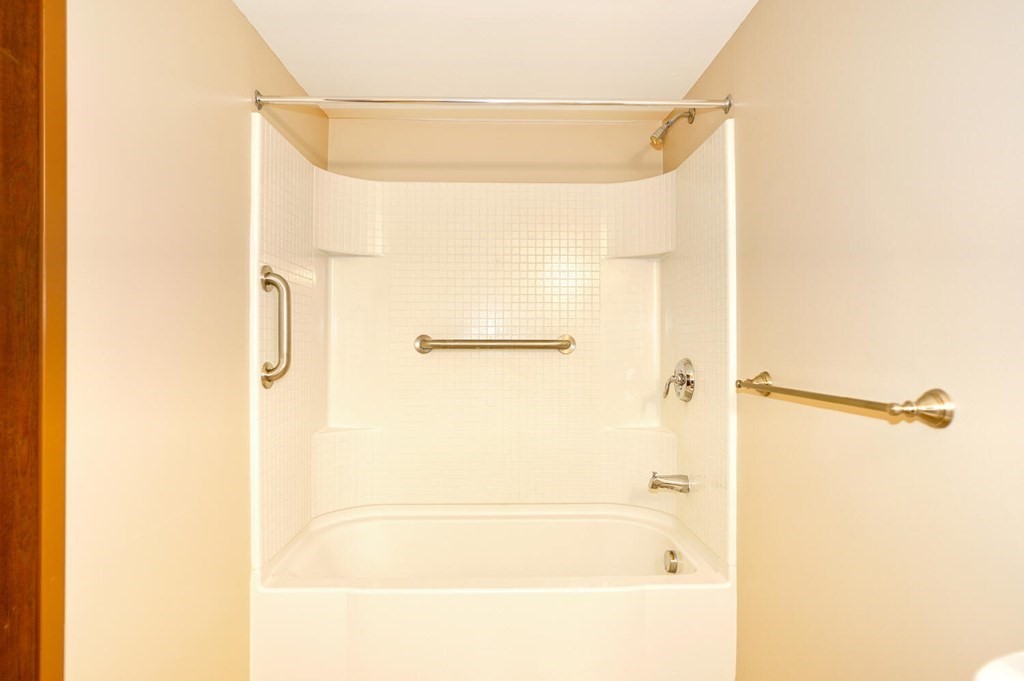 1550 Worcester Road, Unit 607 Framingham, MA 01702 - Photo 13 of 26