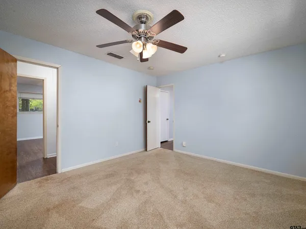 $310,000 | 300 Robert E Lee Drive, Tyler, TX 75703