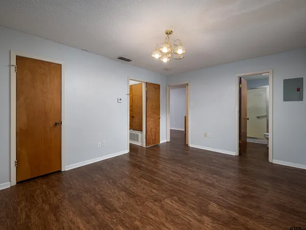 $310,000 | 300 Robert E Lee Drive, Tyler, TX 75703