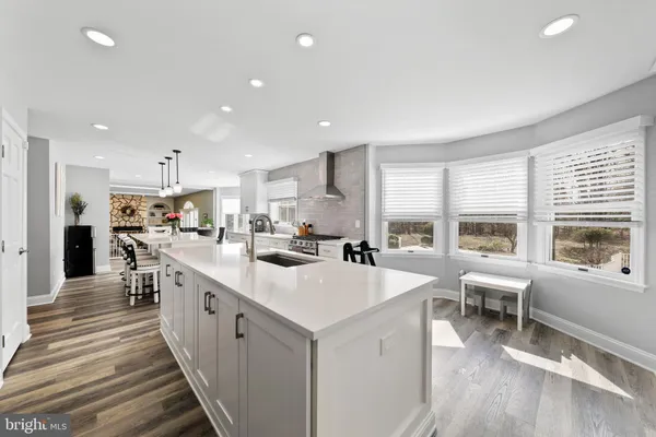 $825,000 | 13 Silver Lake Drive, Shamong, NJ 08088