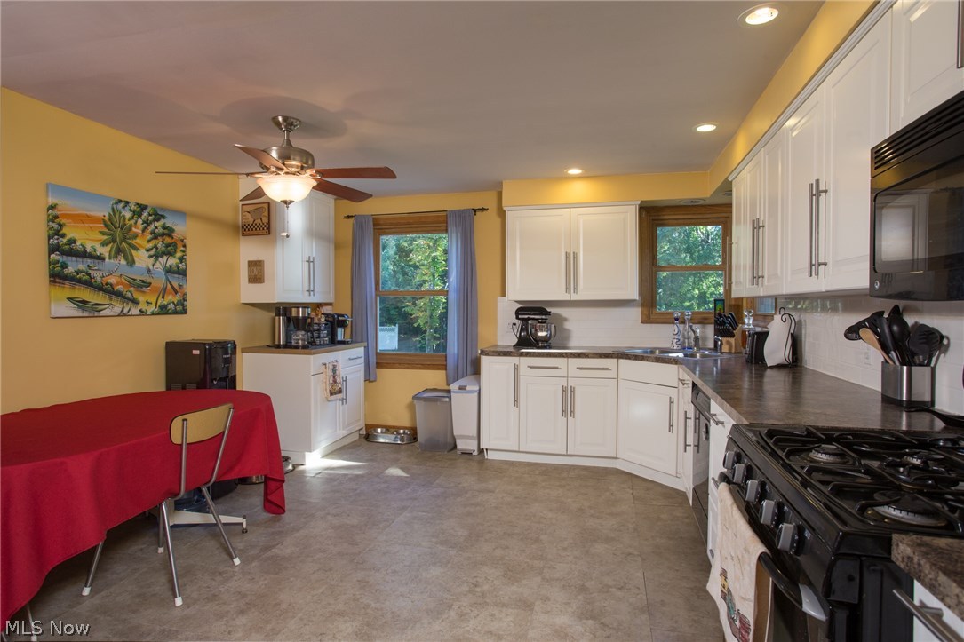 4081 Leewood Road Stow, OH 44224 - Photo 3 of 13 Gallery Image 3