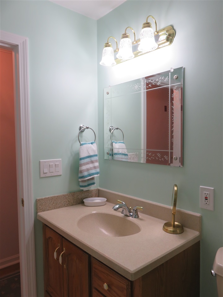 18 Hilltop Drive Rindge, NH 03461 - Photo 27 of 40