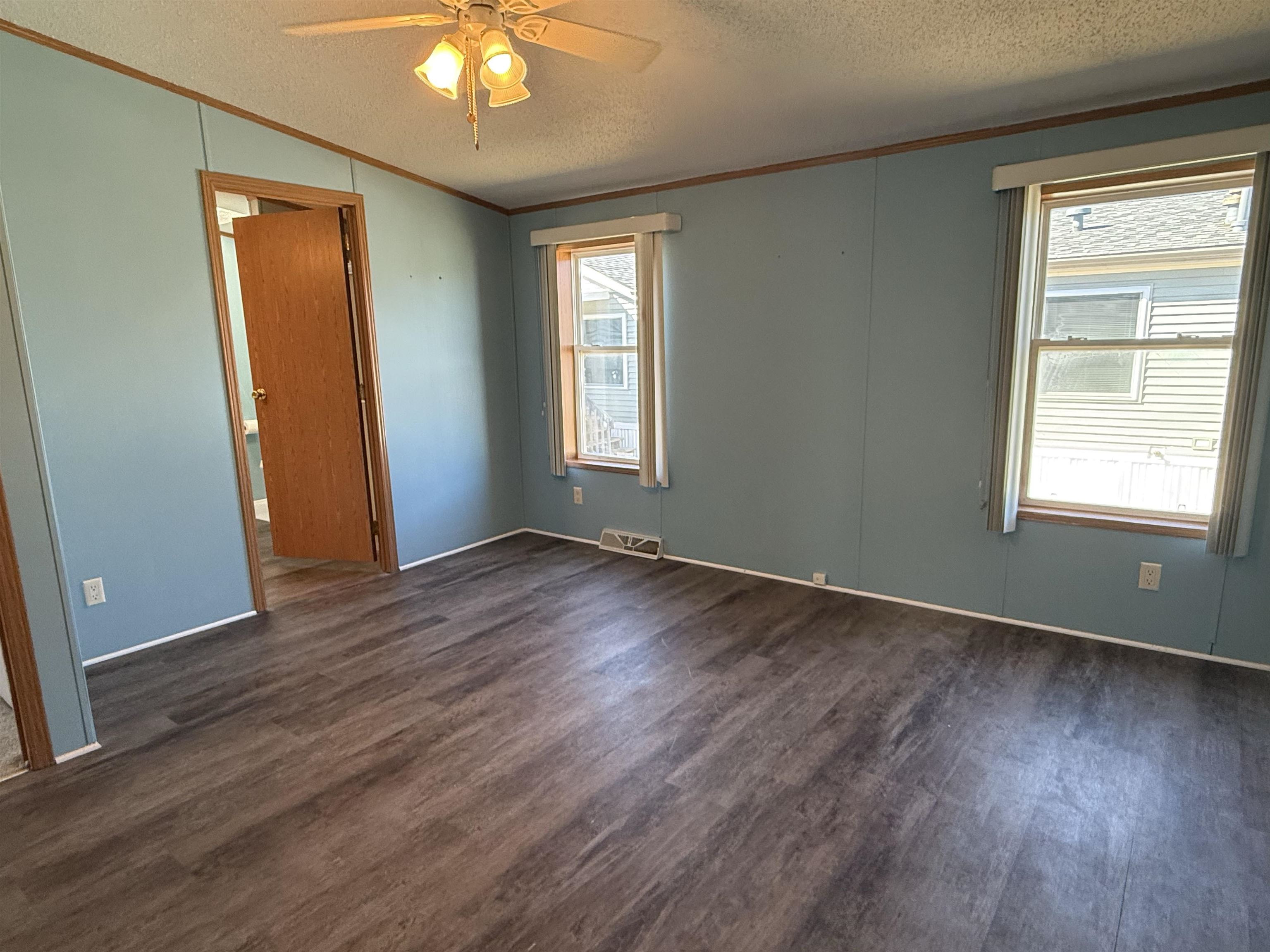 5683 Rockport Road Loves Park, IL 61111 - Photo 11 of 23