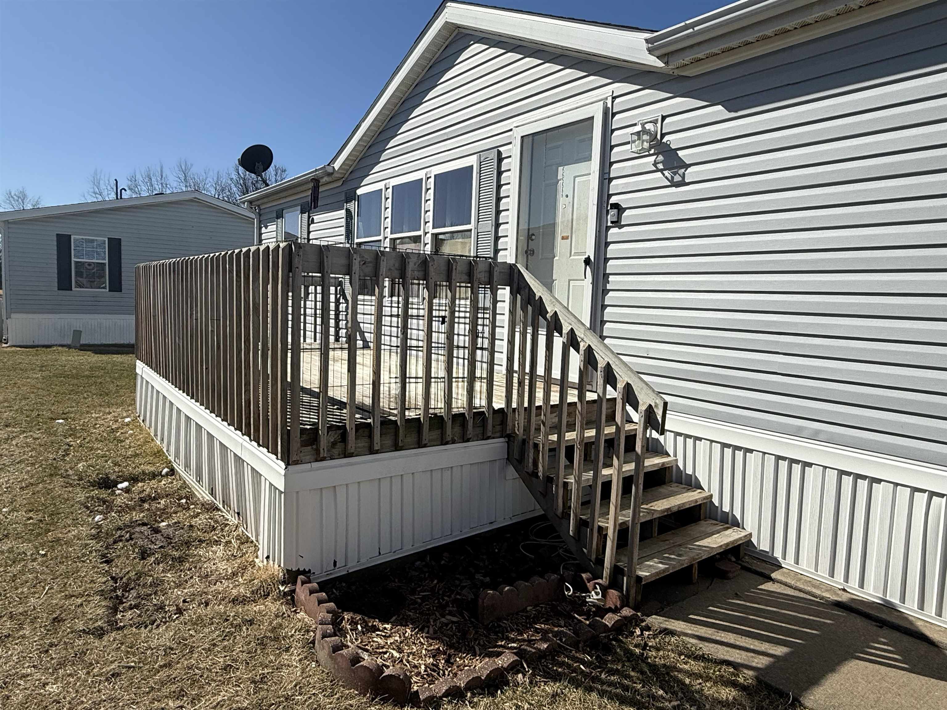 5683 Rockport Road Loves Park, IL 61111 - Photo 2 of 23