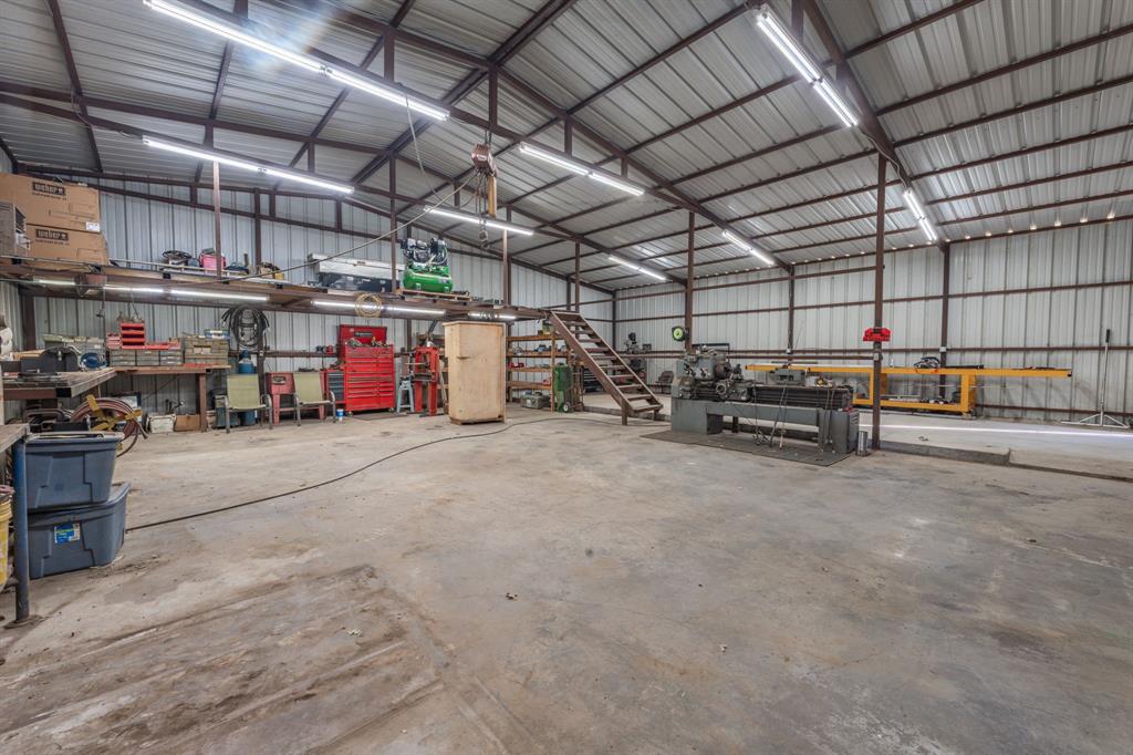 7203 Pump Station Road Jacksboro, TX 76458 - Photo 29 of 40