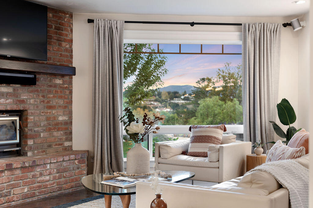 1867 Ringsted Drive Solvang, CA 93463 - Photo 4 of 39 FA2A9975