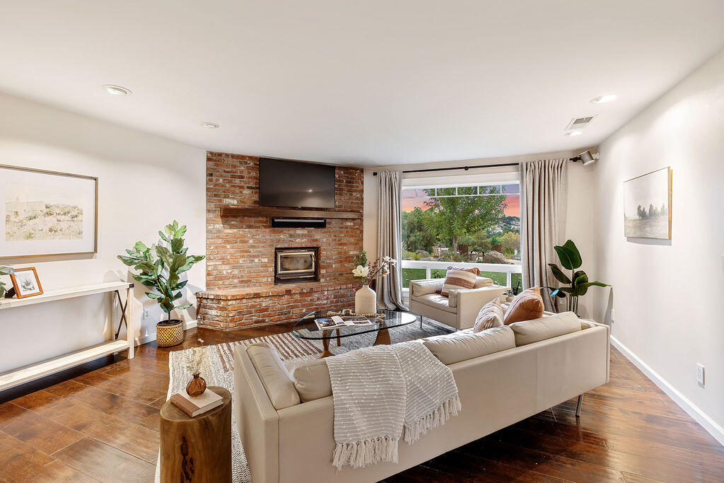 1867 Ringsted Drive Solvang, CA 93463 - Photo 5 of 39 FA2A9873