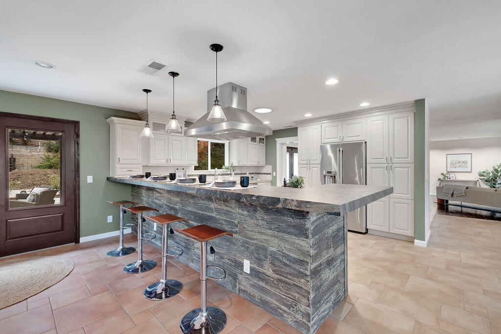 1867 Ringsted Drive Solvang, CA 93463 - Photo 8 of 39 FA2A9852