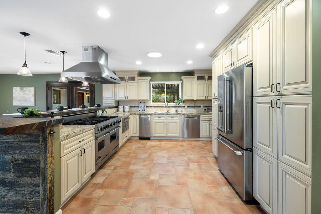 1867 Ringsted Drive Solvang, CA 93463 - Photo 9 of 39 FA2A9855