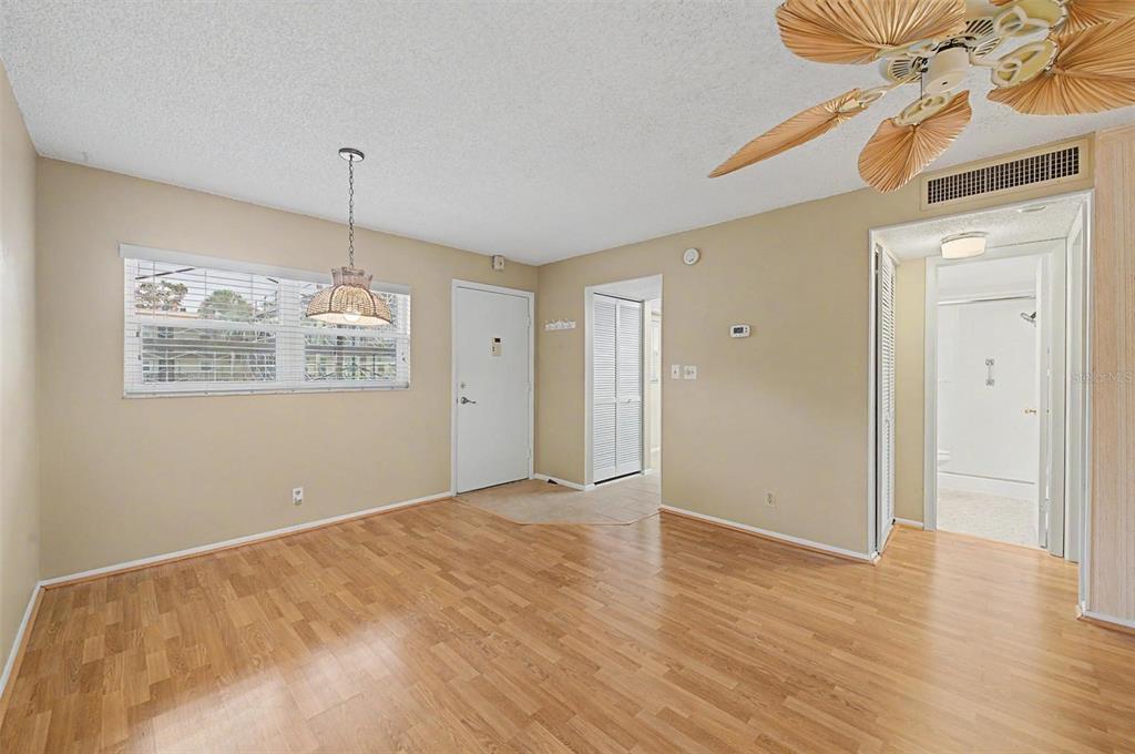 11485 Oakhurst Road, Unit 204 Largo, FL 33774 - Photo 3 of 31 Gallery Image 3