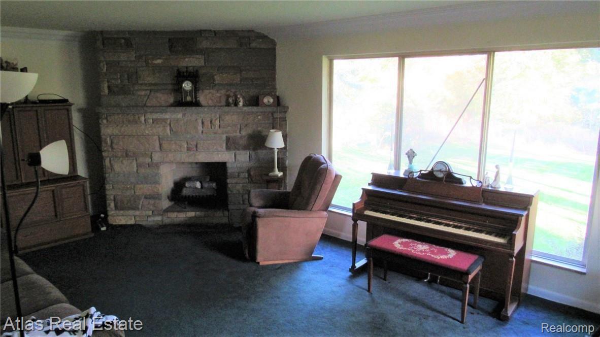 8089 Holly Road Grand Blanc, MI 48439 - Photo 8 of 23 IMG_0512.JPG
