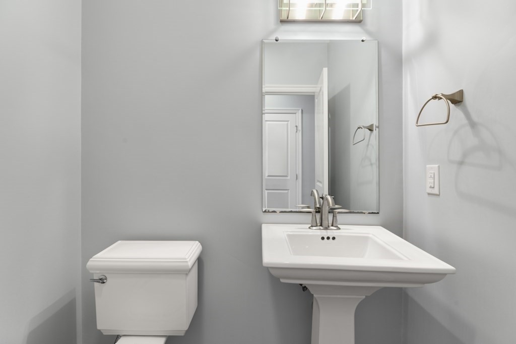 124 Oxbow Road, Unit 124 Framingham, MA 01701 - Photo 17 of 40 Gallery Image 17