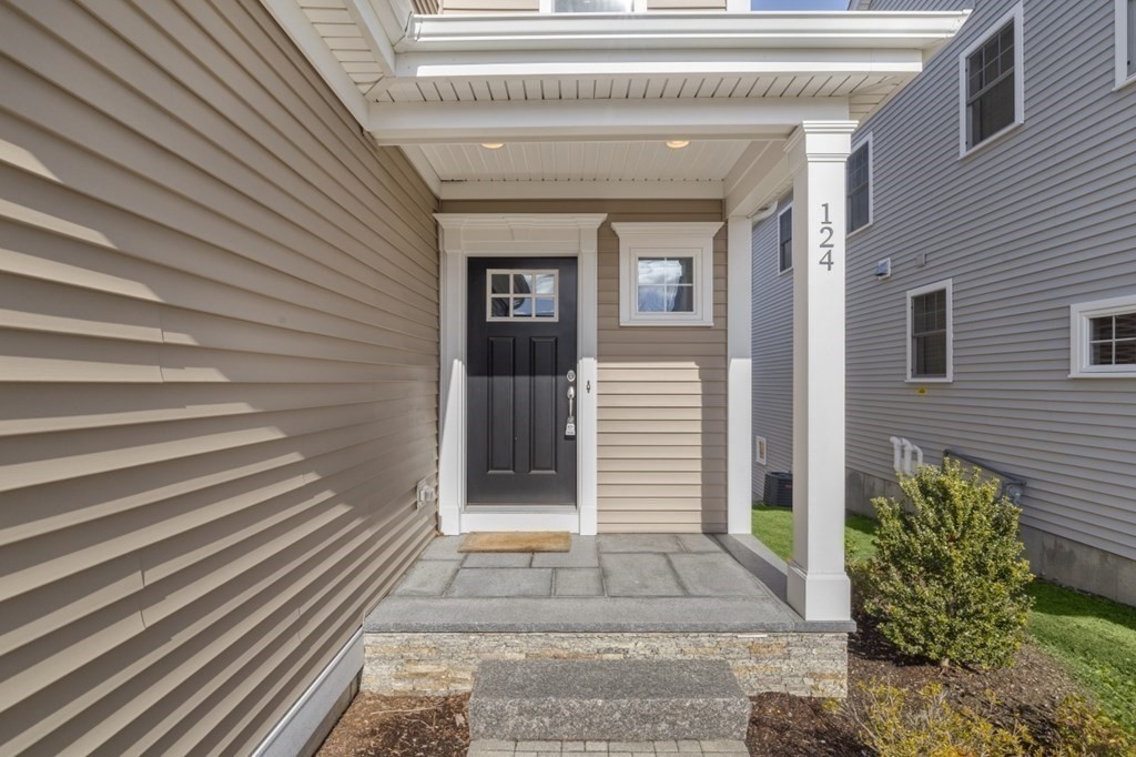 124 Oxbow Road, Unit 124 Framingham, MA 01701 - Photo 32 of 40 Gallery Image 32