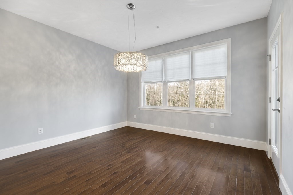 124 Oxbow Road, Unit 124 Framingham, MA 01701 - Photo 9 of 40 Gallery Image 9