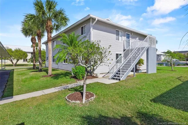 $165,000 | 142 Southeast Village Drive, Port St. Lucie, FL 34952