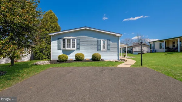 $189,800 | 788 Chestnut Drive, North Wales, PA 19454