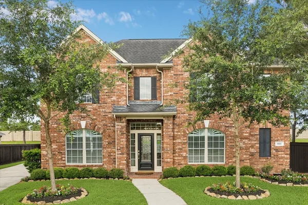 $579,000 | 6102 Laguna Del Rey Drive, Houston, TX 77041