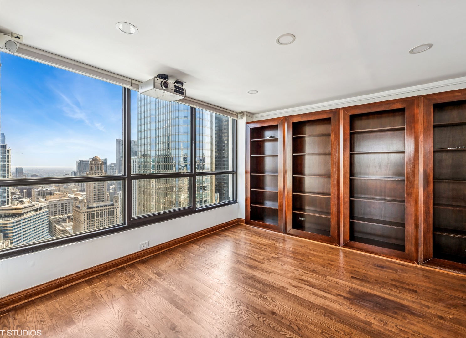 405 North Wabash Avenue, Unit 5009 Chicago, IL 60611 - Photo 11 of 33