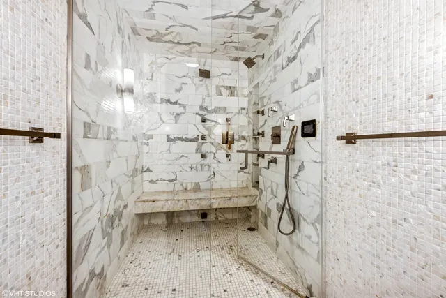 $9,500 | 405 North Wabash Avenue, Unit 5009, Chicago, IL 60611