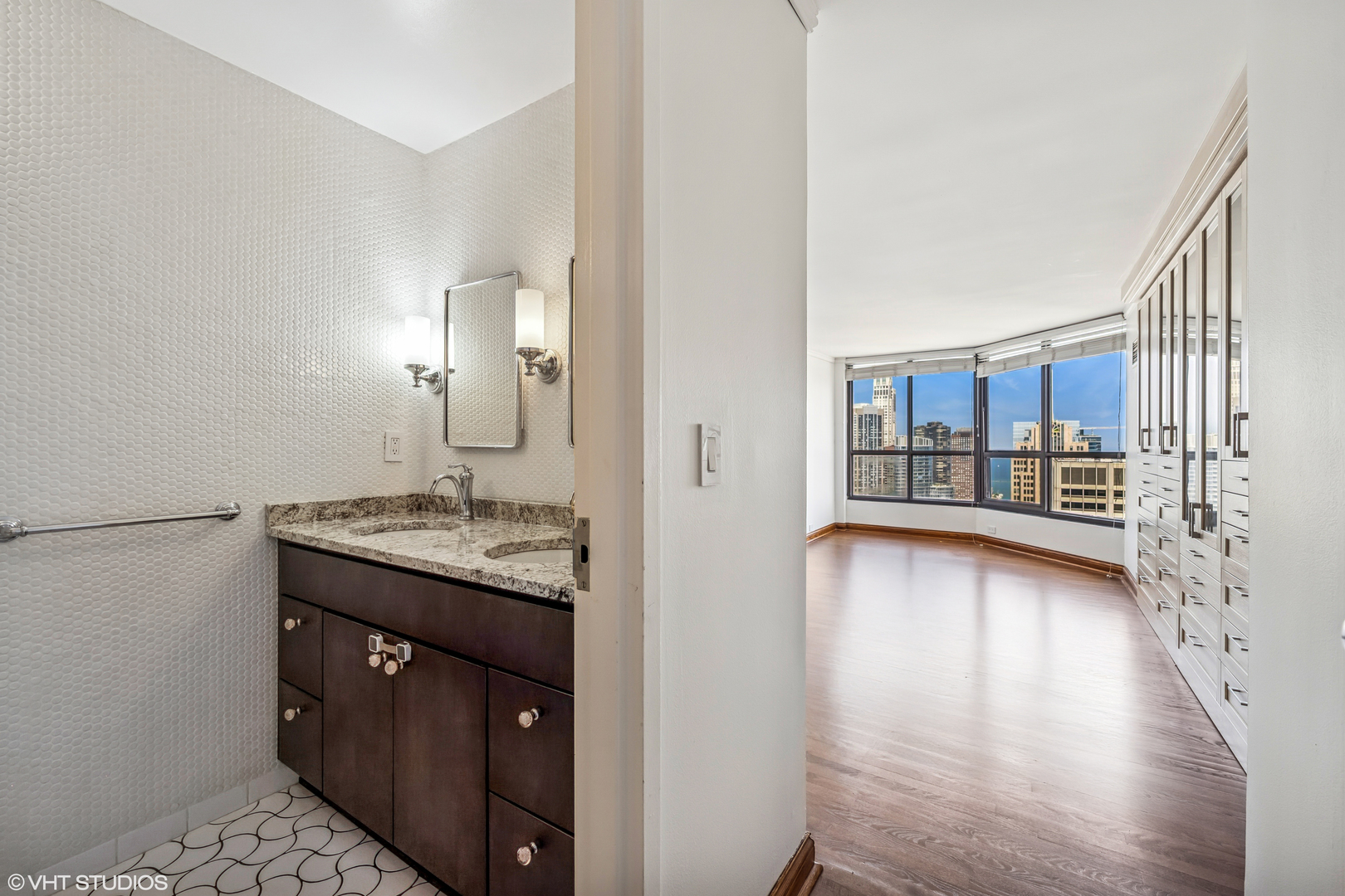 405 North Wabash Avenue, Unit 5009 Chicago, IL 60611 - Photo 24 of 33