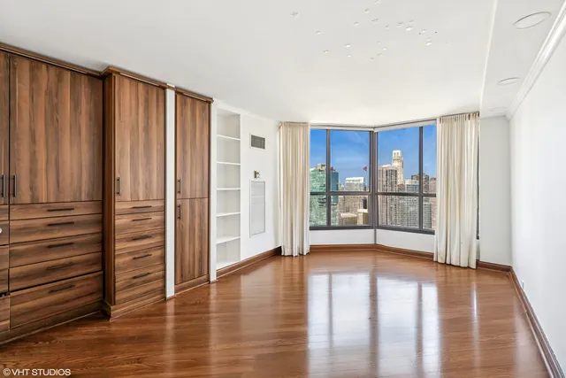 $9,500 | 405 North Wabash Avenue, Unit 5009, Chicago, IL 60611