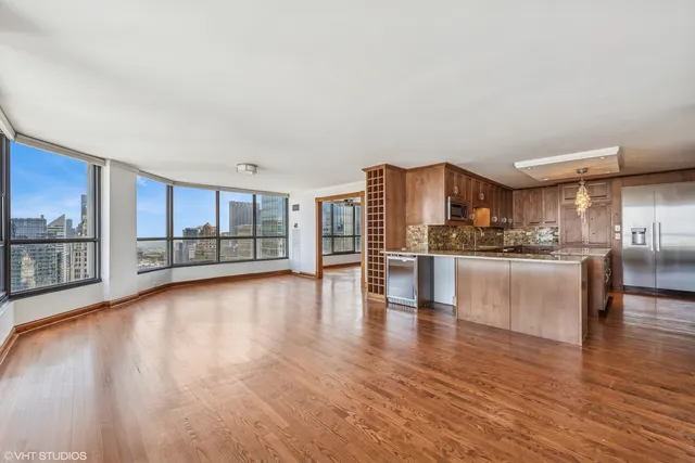 $9,500 | 405 North Wabash Avenue, Unit 5009, Chicago, IL 60611