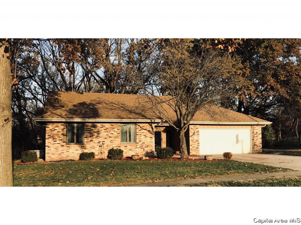 2736 Arrowhead Drive Springfield, IL 62702 - Photo 1 of 23