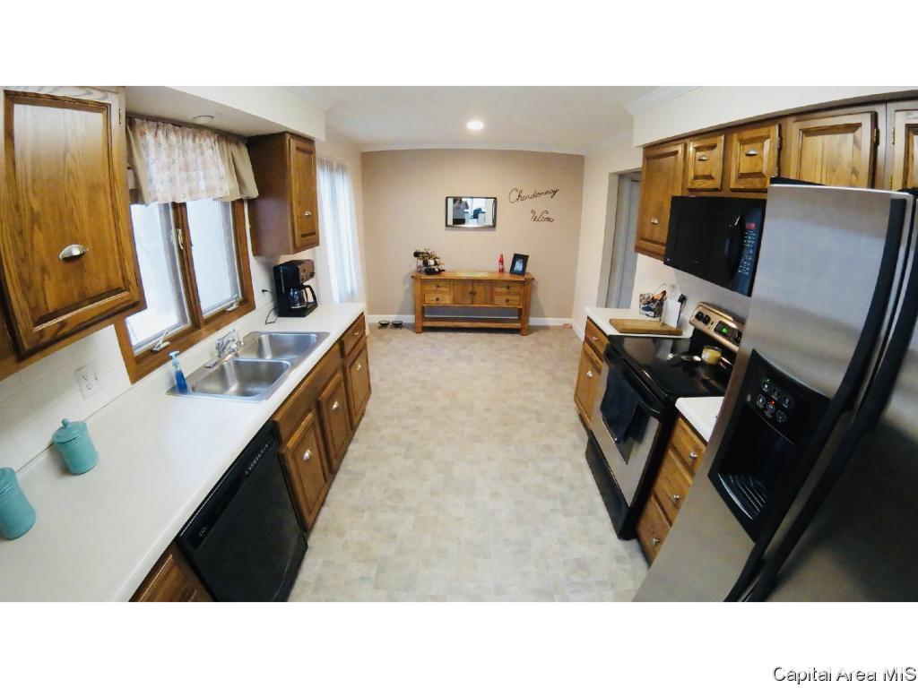 2736 Arrowhead Drive Springfield, IL 62702 - Photo 5 of 23