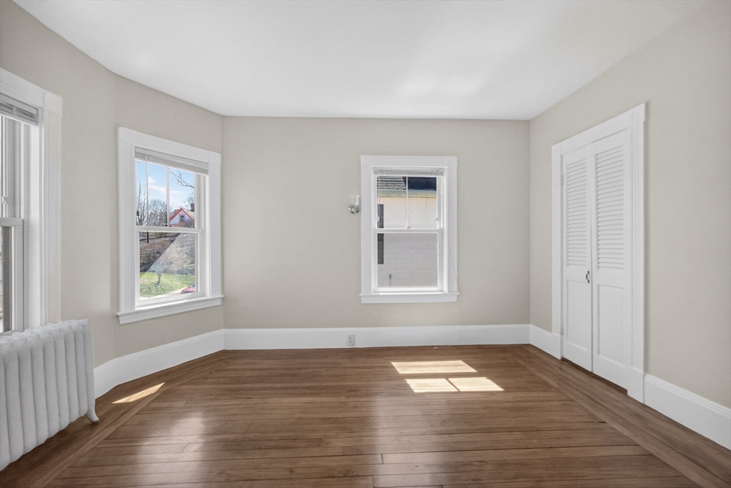 128 Rowe Street Melrose, MA 02176 - Photo 24 of 37