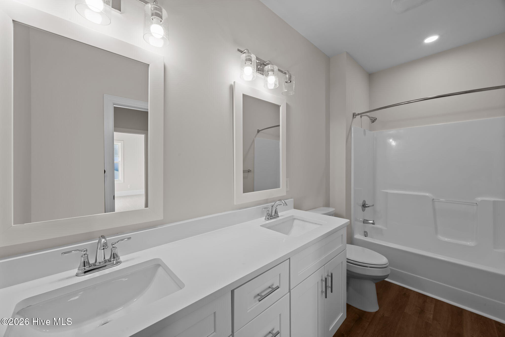 3903 Harkers Way New Bern, NC 28562 - Photo 21 of 31 38-web-or-mls-0C0A3529