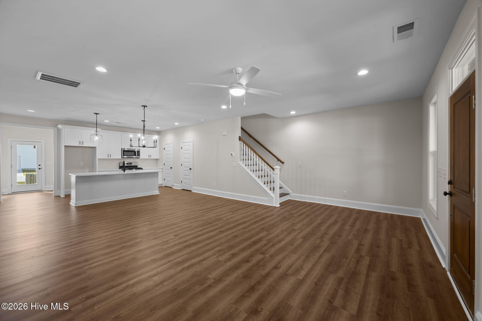 3903 Harkers Way New Bern, NC 28562 - Photo 5 of 31 21-web-or-mls-0C0A3477