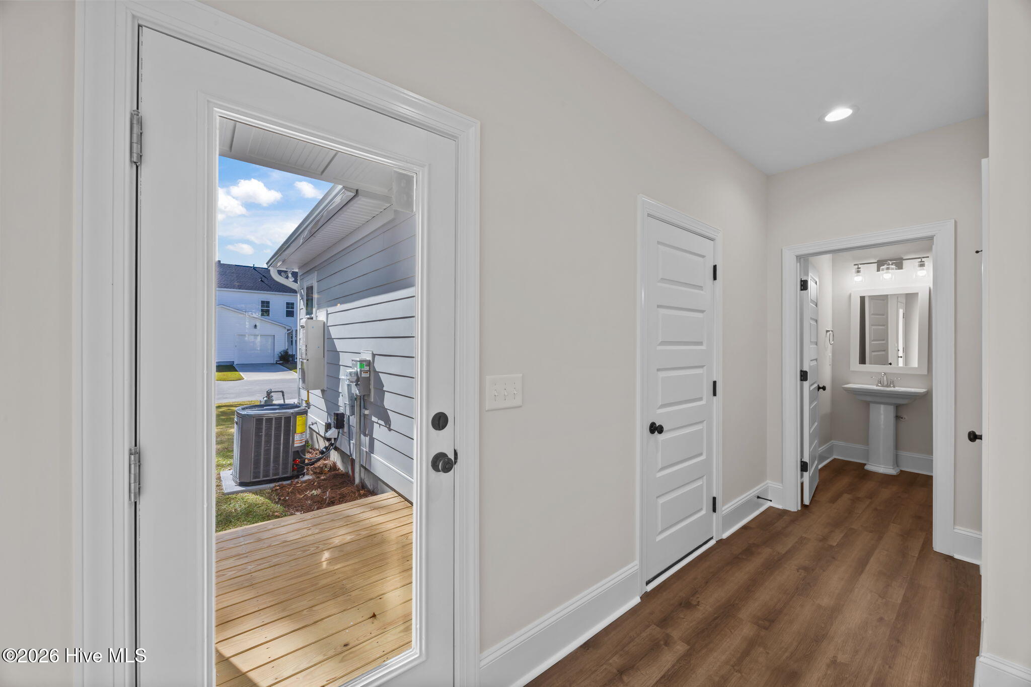 3903 Harkers Way New Bern, NC 28562 - Photo 10 of 31 27-web-or-mls-0C0A3496