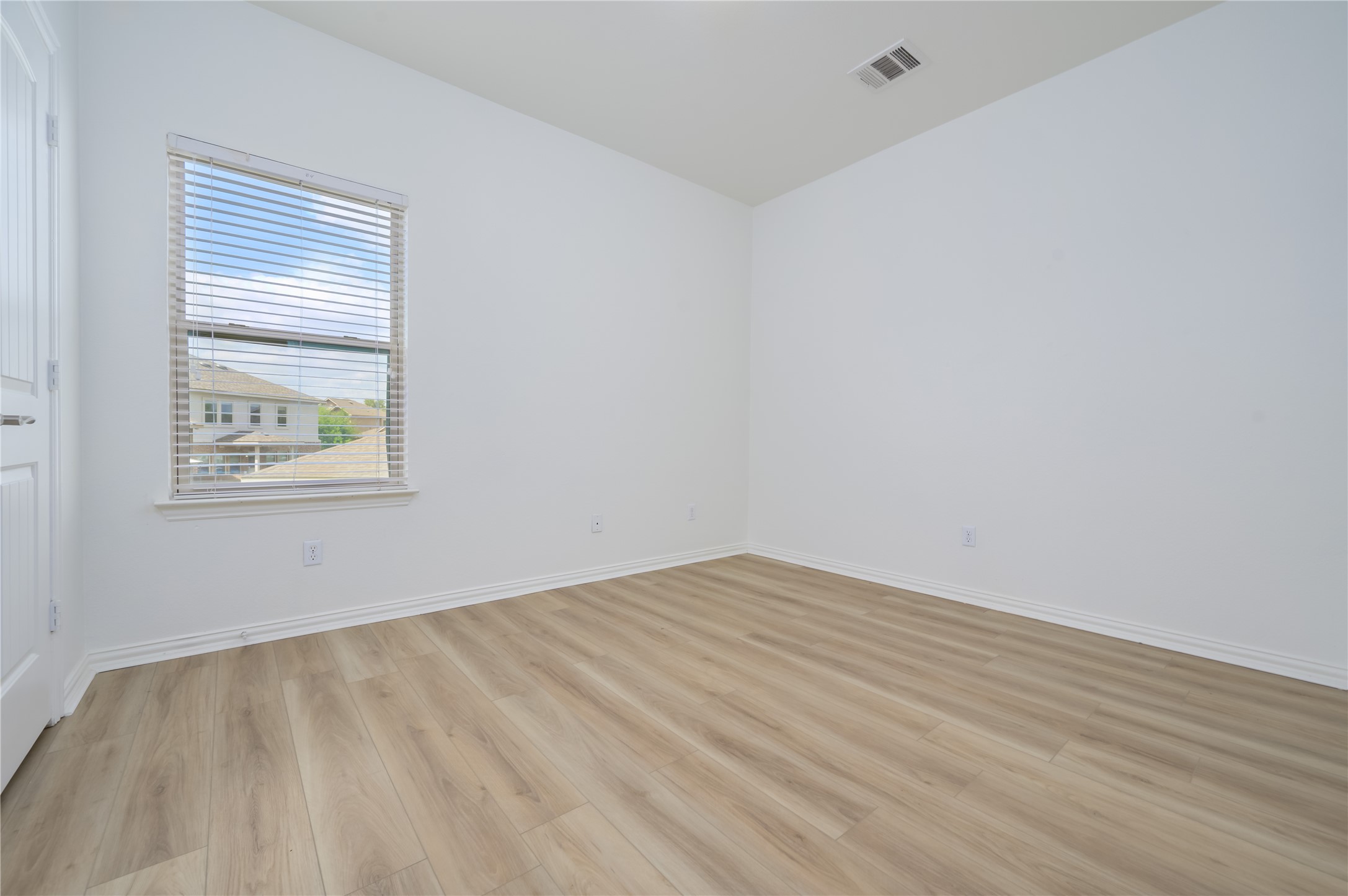 509 Nogales Lane Leander, TX 78641 - Photo 10 of 16 Additional bedroom