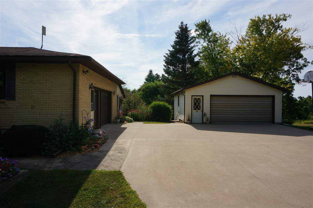 7866 North Crestview Road Stillman Valley, IL 61084 - Photo 18 of 25 Gallery Image 18