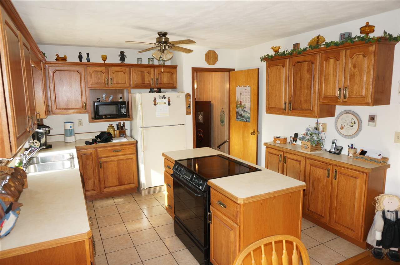 7866 North Crestview Road Stillman Valley, IL 61084 - Photo 4 of 25 Gallery Image 4
