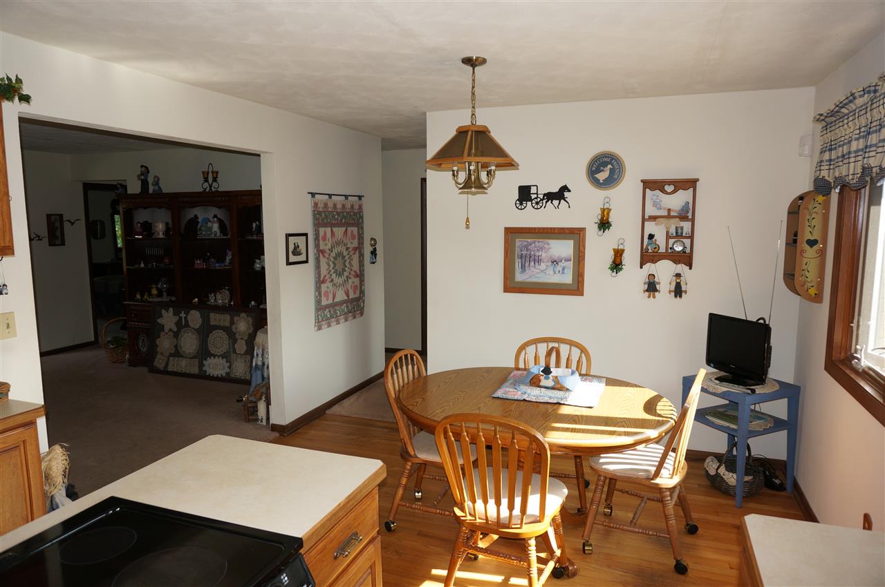 7866 North Crestview Road Stillman Valley, IL 61084 - Photo 5 of 25 Gallery Image 5