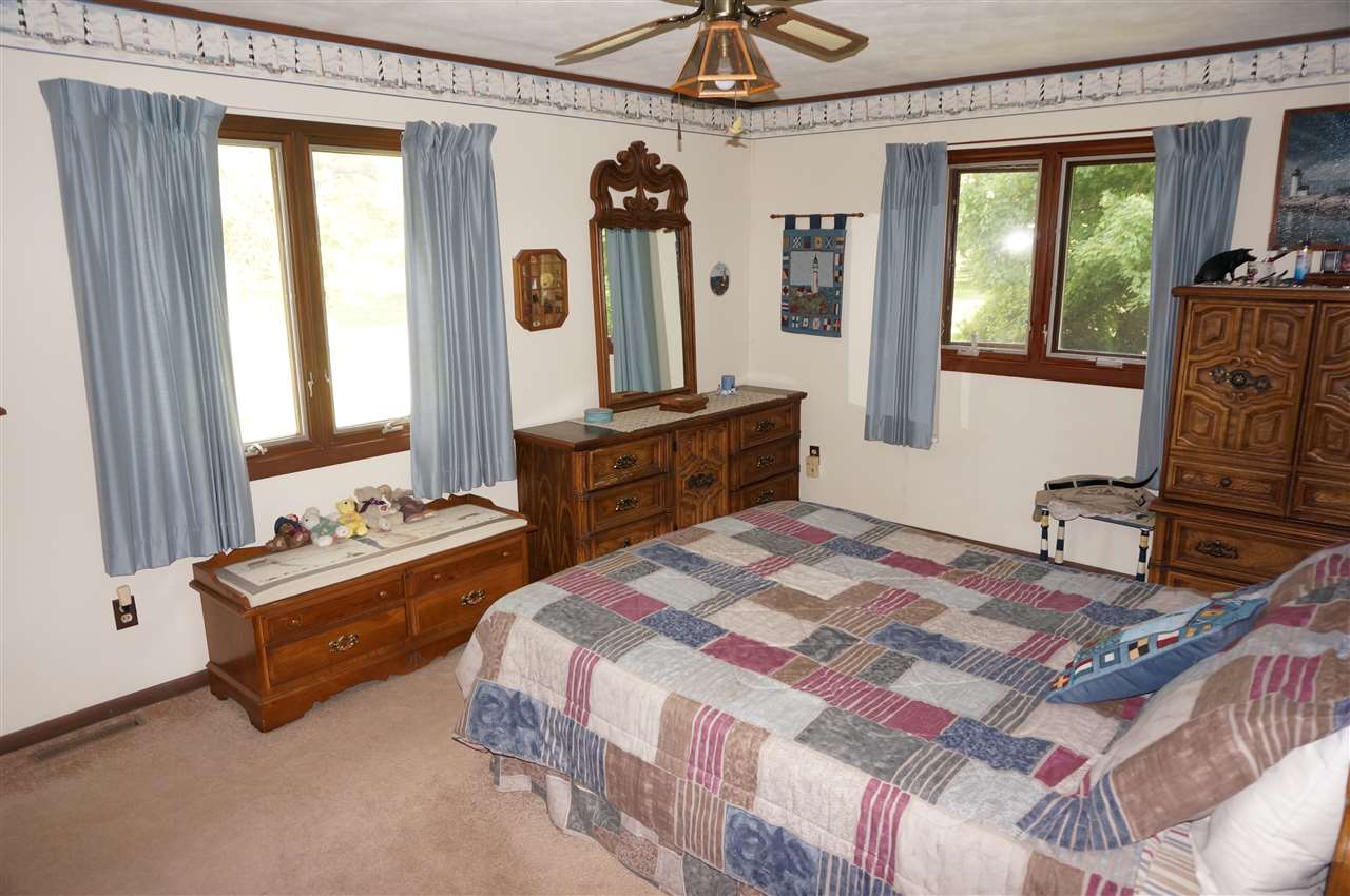 7866 North Crestview Road Stillman Valley, IL 61084 - Photo 9 of 25 Gallery Image 9