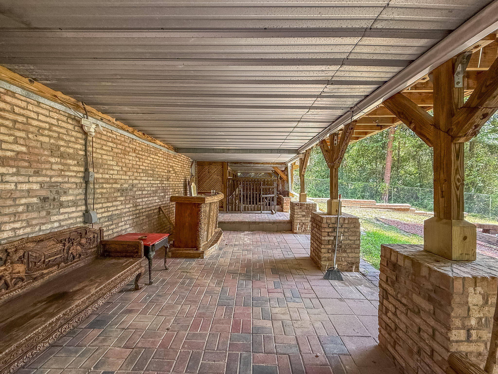 100 Overview Drive Crestview, FL 32539 - Photo 27 of 82 a view of a chairs and table in the balcony