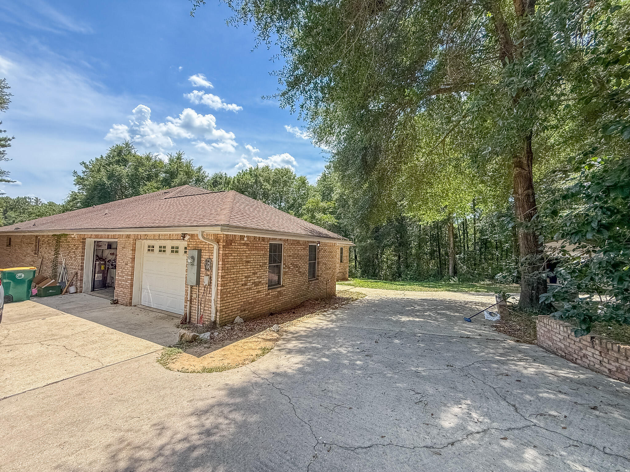 100 Overview Drive Crestview, FL 32539 - Photo 7 of 82 a view of a house with a yard