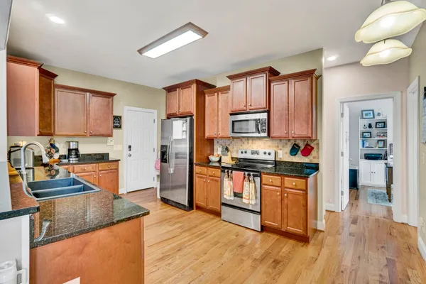 $460,000 | 29 Hidden Springs Lane, Taylors, SC 29687