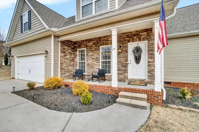 $470,000 | 29 Hidden Springs Lane, Taylors, SC 29687
