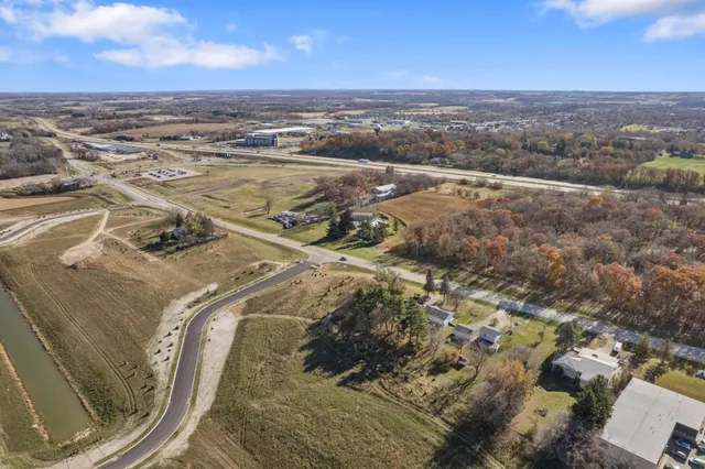 $1,000,000 | 4595 Co Hwy TT, Sun Prairie, WI 53590
