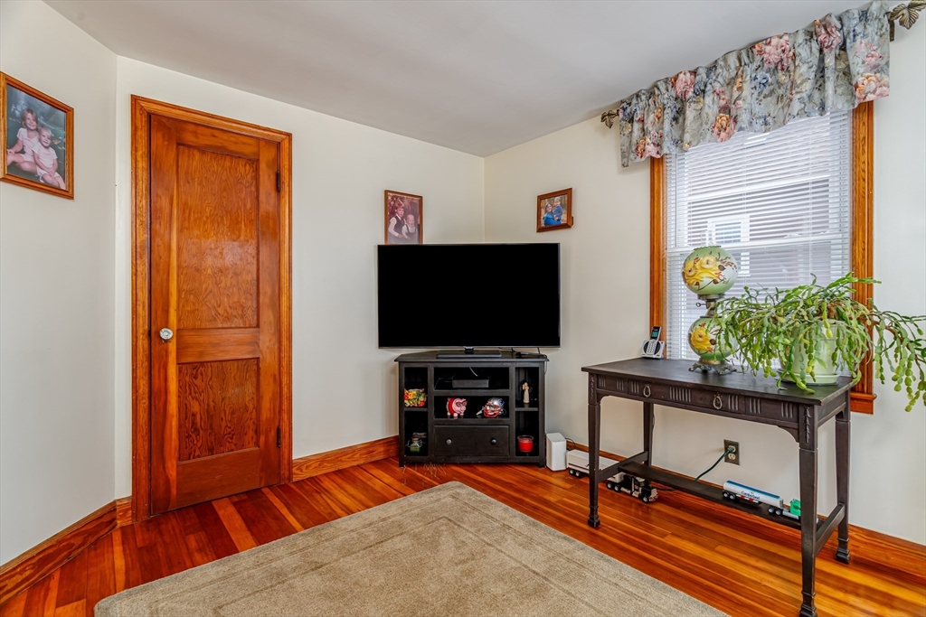 159 Waterford Street Gardner, MA 01440 - Photo 13 of 30