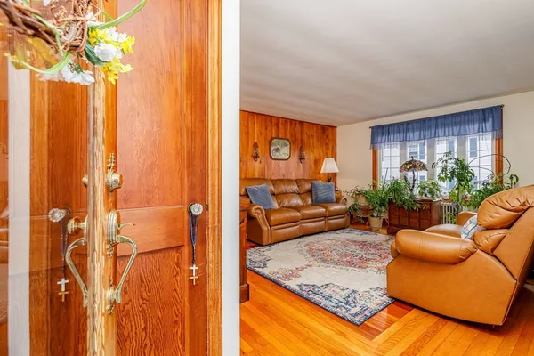 $349,900 | 159 Waterford Street, Gardner, MA 01440