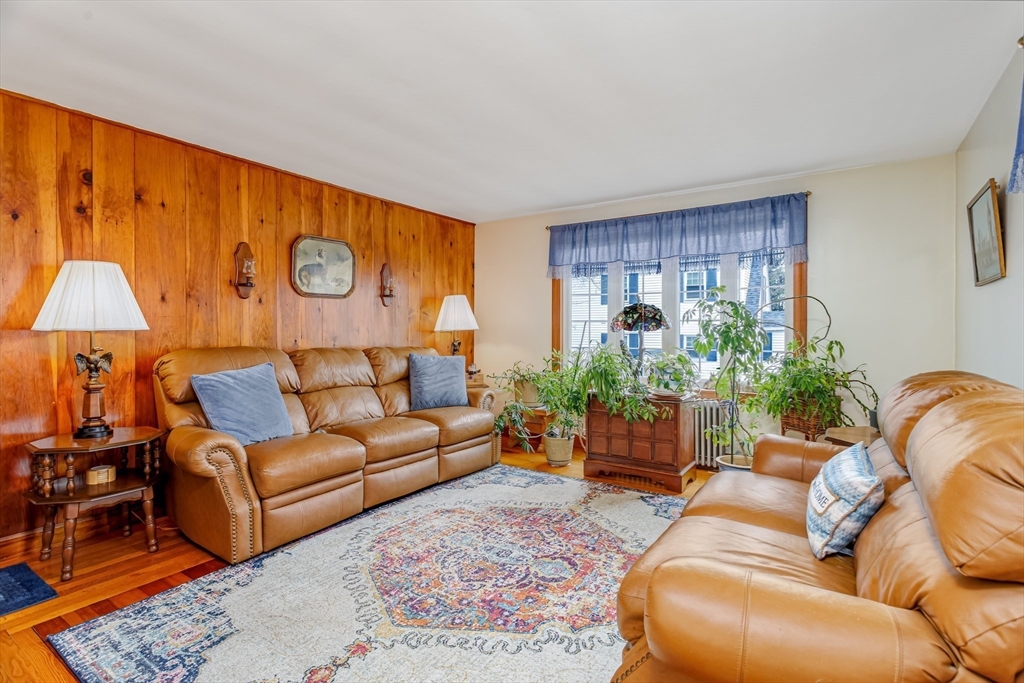 159 Waterford Street Gardner, MA 01440 - Photo 4 of 30